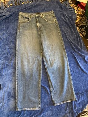 Silver Jeans Women's High-Waist, Wide-Leg Jeans in Faded Blue